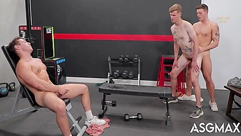 Jock Mick Mario Tag Teamed In Free-use Gym - Asgmax
